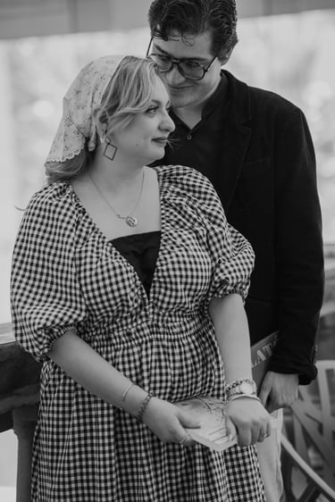 Mexico city wedding photographer, destination wedding photographer, photo session bookstore, photo session mexico city  