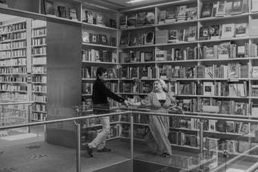 Mexico city wedding photographer, destination wedding photographer, photo session bookstore, photo session mexico city  