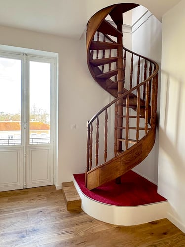 Image de l'appartement Cours Vitton, escalier en colimaçon