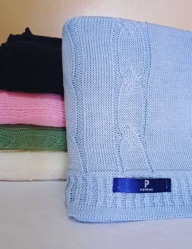 Conjunto de mantas cobertores Pietrino com desenho em trança e cores disponíveis