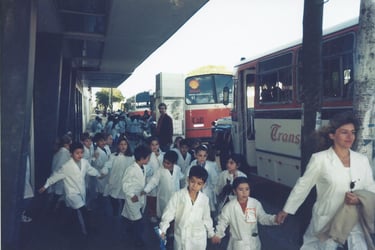 Gran cantidad de alumnos 1er ciclo primario en Cine Colon asistentes a nuestro proyecto