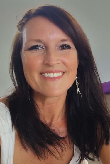 Photo of Nyree, Embodied Alignment practitioner offering energy healing and spiritual alignment sessions