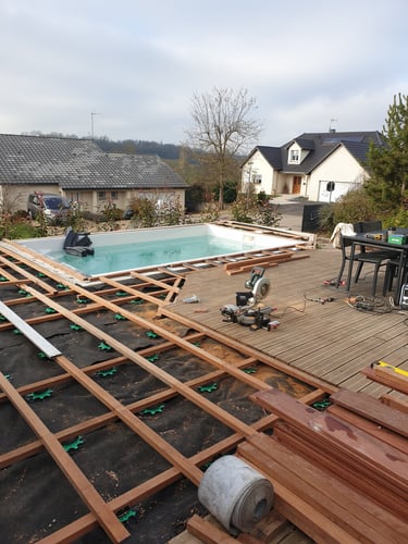 Terrasse en bois exotique