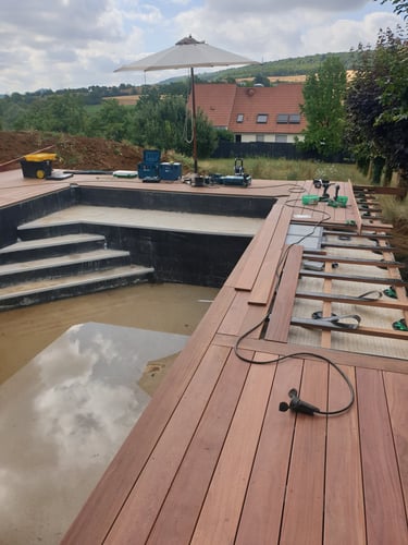 Terrasse en bois exotique