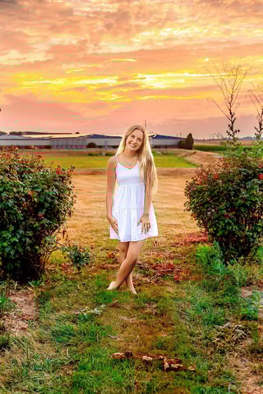 Lancaster PA senior picture photographer. Manheim Township Senior Picture Photographer