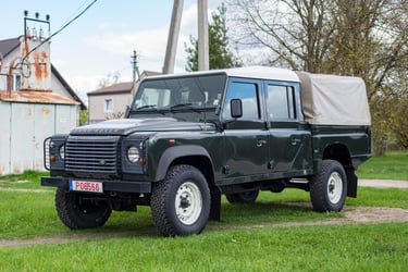 Land Rover Defender 130