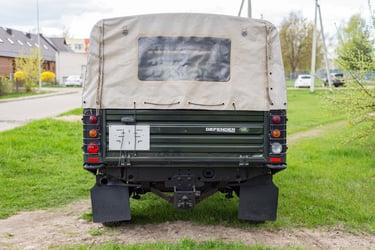 Land Rover Defender 130