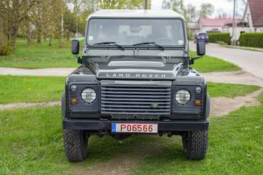 Land Rover Defender 130