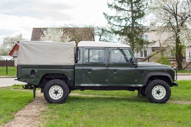 Land Rover Defender 130