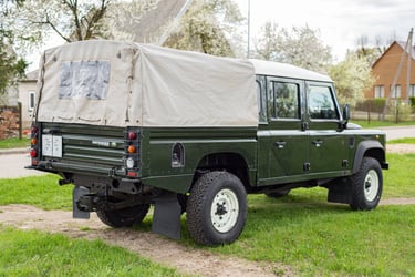 Land Rover Defender 130