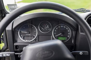 Land Rover Defender 130