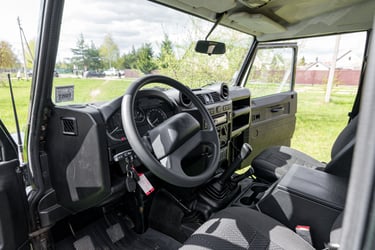 Land Rover Defender 130