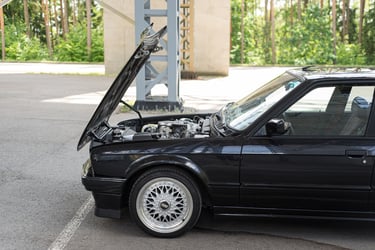 BMW E30 318i Touring Design Edition