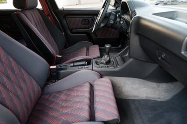 BMW E30 318i Touring Design Edition