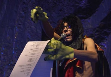 David en Quasimodo proclame la loi | Les Camps de l'Amor | David Noir | Photo Karine Lhémon