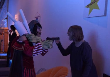 David en Quasimodo braque Valérie Brancq | Les Camps de l'Amor | David Noir | Photo Karine Lhémon