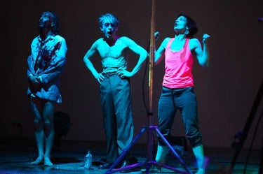 Adrien, Marie et David chantent le final | Mobil'Homme | David Noir | Photo Bernard Bousquet