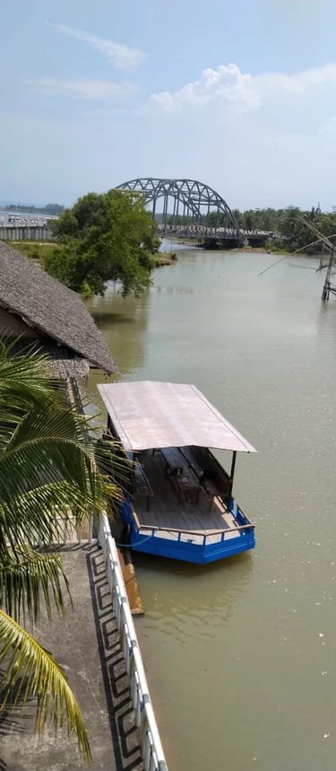 Dermaga samping Jembatan Ranggajipang, Karangtirta, Pangandaran, Jawa Barat.