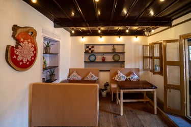 Cafe Baakhli table bench Seating