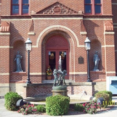 Cairo Public Library logo