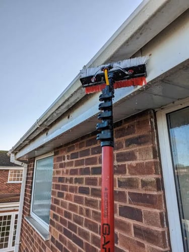 soffit & fascia clean
