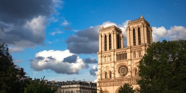 NOTRE-DAME DE PARIS