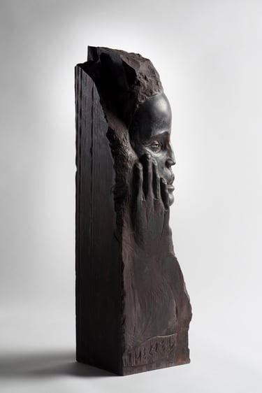 "Spleen", sculpture en jaspe hématoïde par le sculpteur Herrel