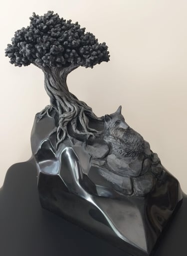 Graine 24, sculpture en marbre noir golzine par le sculpteur Herrel
