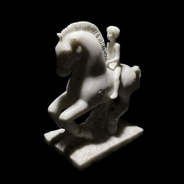 "Le gardien de l'innocence", sculpture en marbre de Carrare par le sculpteur "Herrel"