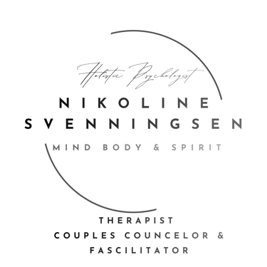 Nikoline Svenningsen logo