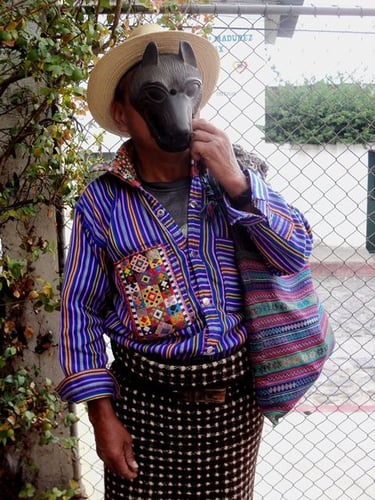 mascara ropa mexicana