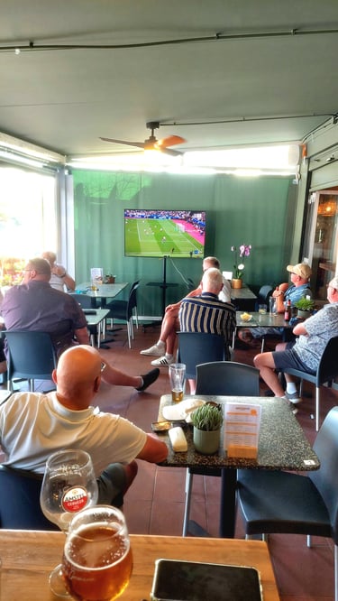 Live foorball at Bar Salud