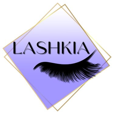 LuxeLash Studio logo