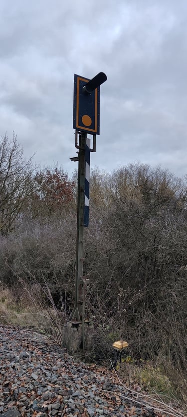 Inspektion an einem Überwachungssignal einer NE-BÜ70