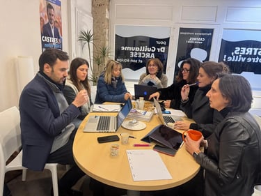 Séance de travail à la permanence dans le cadre des élections municipales de Castres 2026