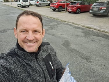 Distribution des programmes dans les boites aux lettres dans le cadre des élections municipales de Castres 2026