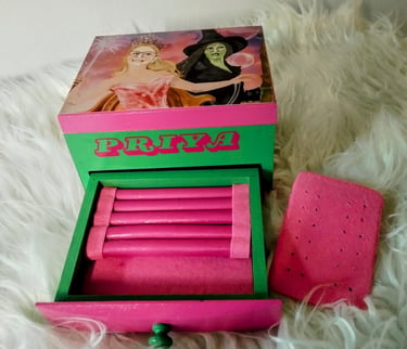 Bespoke wicked jewellery box