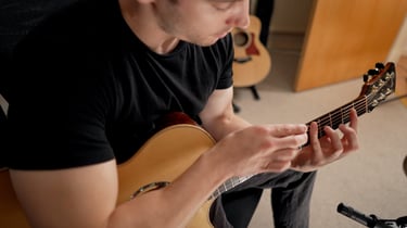 HarpGuitar Vibes logo