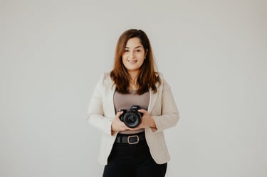 Burcu von TrendtaktikMedia bei der Planung von Social Media Content