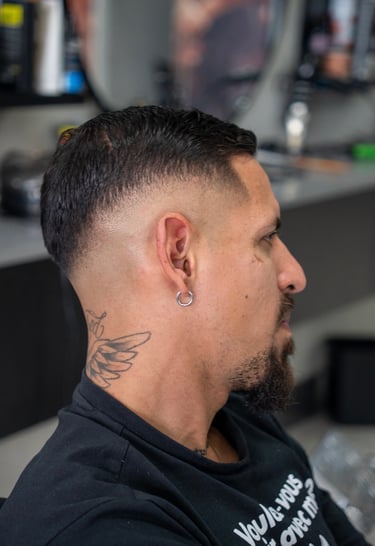 Men’s Skin Fade - Silver Barbers Braybrook