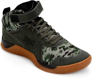Tênis Everlast cano médio preto com solado plano de alta aderência.