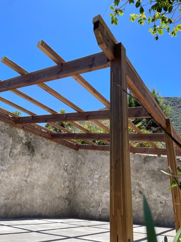 Charpente pour abri voiture carport - Artisan charpentier bois Cilaos, La Réunion 974