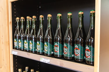 Cidre bio élaboré avec les pommes des vergers de La Ferme du Coteau à Tournon en Savoie