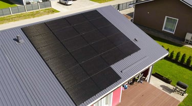 9kw saules paneļi Mārupē, uzstādīti uz Ranila jumta