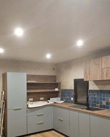 plafond tendu avec spot intégrés - Tullins