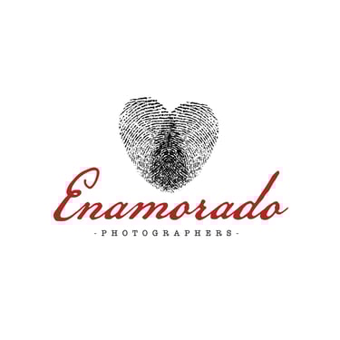 Enamorado Photographers logo