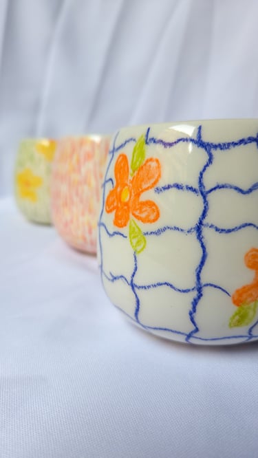 Vasos Crayón de cerámica artesanal en colores hecho a mano en Madrid