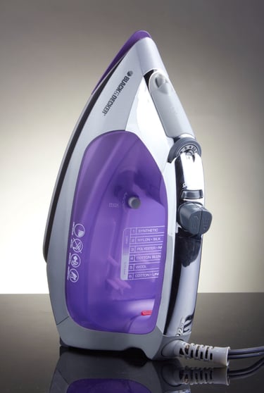 Plancha morada marca Black&Decker