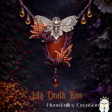 collier micro macramé poison garden feuille perle violet orange papillon moon valley creation