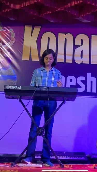 shreyashi tripathy performing on stage live